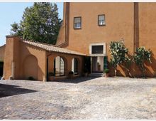 432-008e265bc024ef33bf101498cfad879ejpg