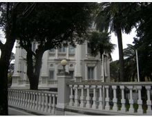 296-8913e5eadfe10f75d2e1d940eae4431ajpg