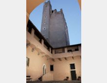 432-f6ea99ec3ea1fc8155d277c355de094ajpg