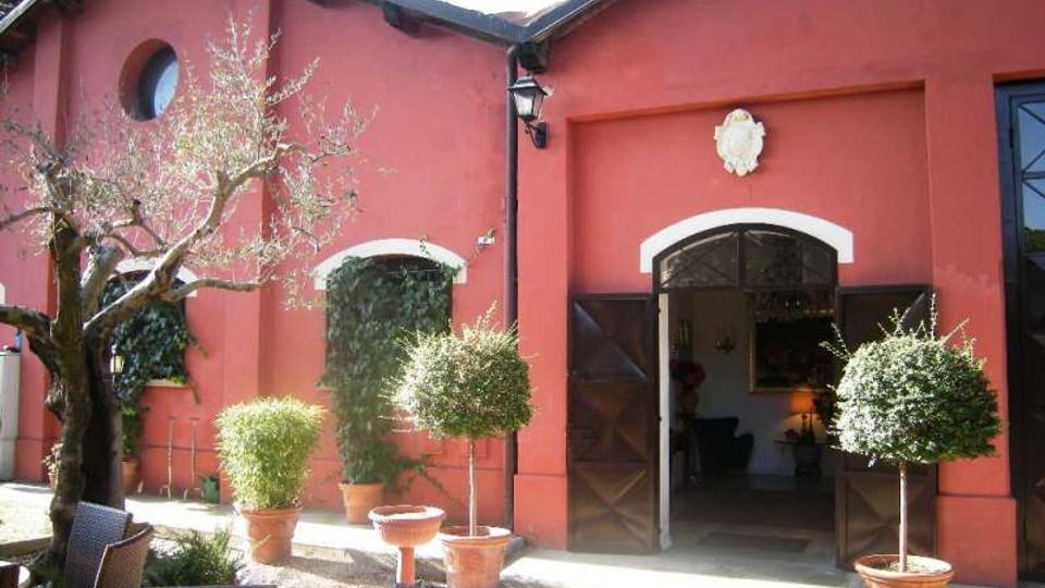 372-4418dc5886bb3d81f15b11c8b614a840jpg