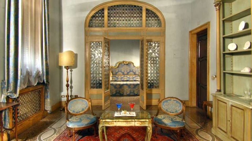 367-901dc599de22412bd6f44bb9850217a1jpg