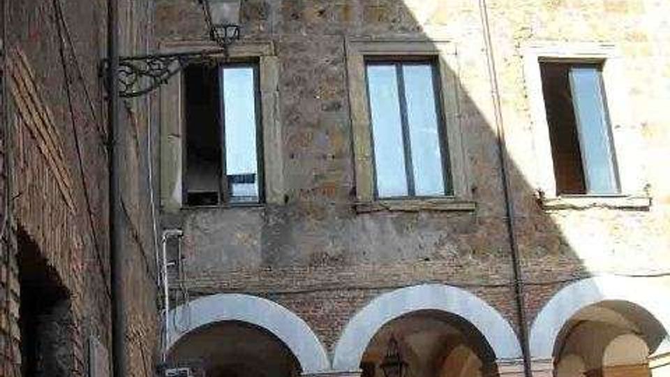 942-89efb519be7693317539e660297dcf3fjpg