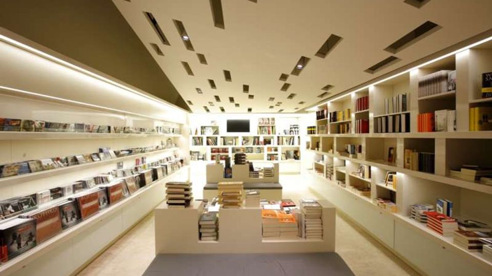 171-01fb8e8e313ef718a61ca25e714f061ajpg