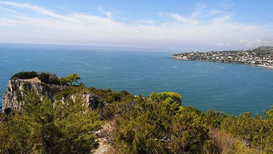 576-f794bf72a3334df320af7de7b421402cjpg