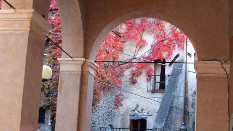 920-79b72d7d7f4f189cfe87eeef49cb204fjpg