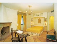 139-4fb2cab2f413cb43858bb6a2a5aa3eeajpg