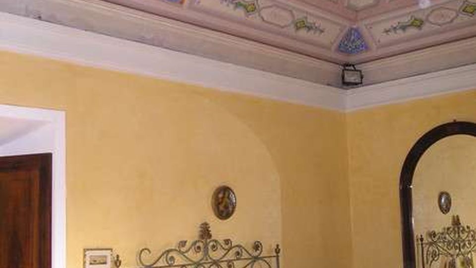 22-68a5ae07e6b14e42545af40d0c810889jpg