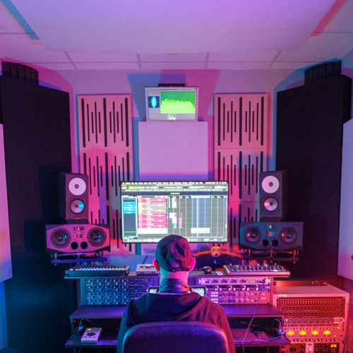 © 8 Hertz Audio