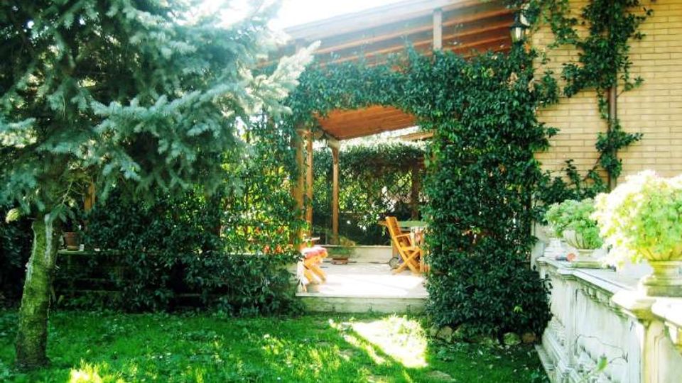 637-dd0964c1c9b9b34bc400076d8a23ff27jpg