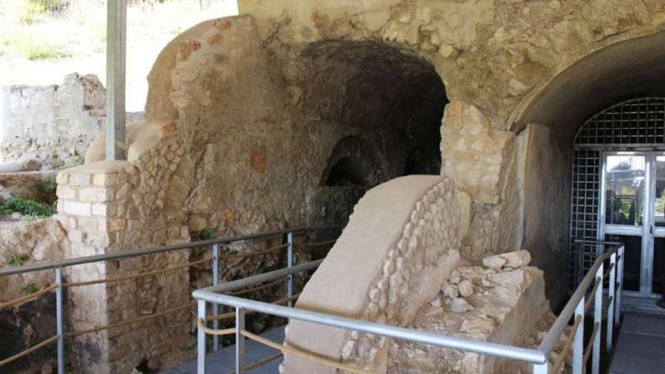 56079-photo-criptoportici-piazza-vittoria-5-1024x683-jpgjpg