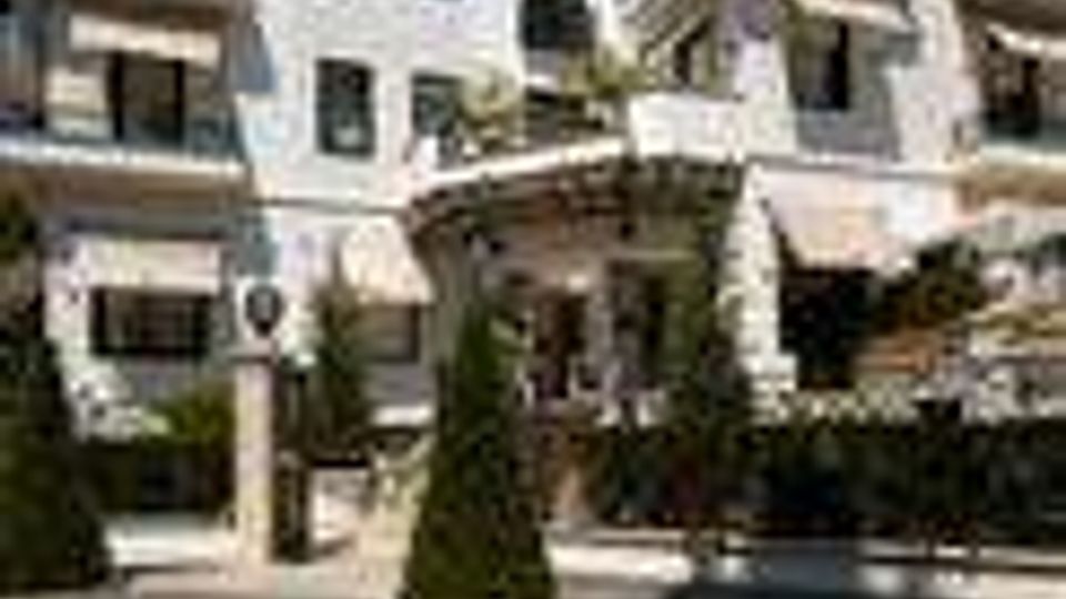 109-0762bf13791442824a705106e6effea5jpg