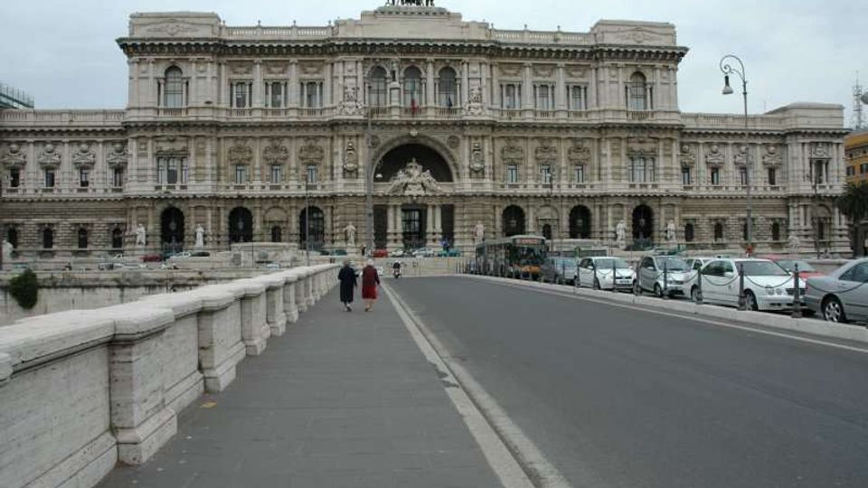 1096-0f7954f2846c0de10381ce63127972dcjpg