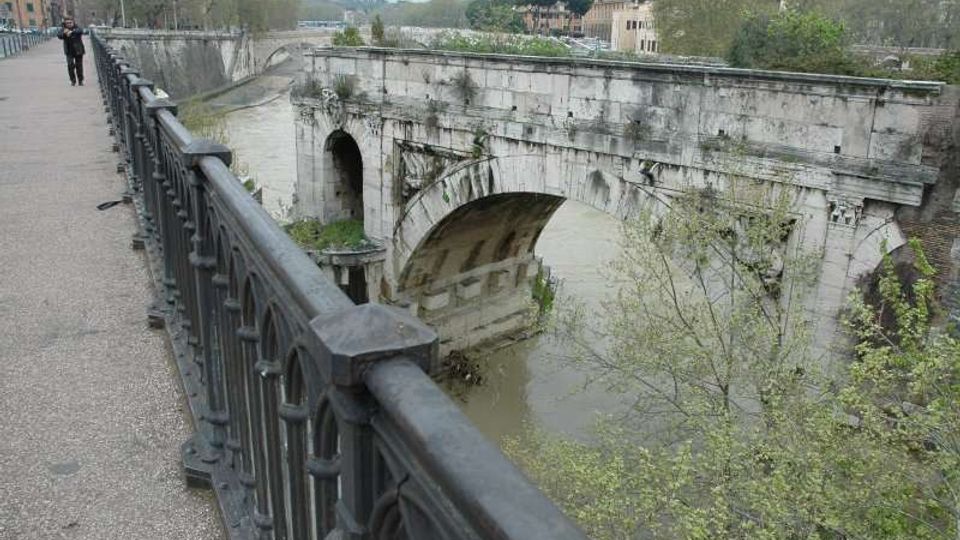 1103-a2231f05bd6f2668e16407e68901d557jpg