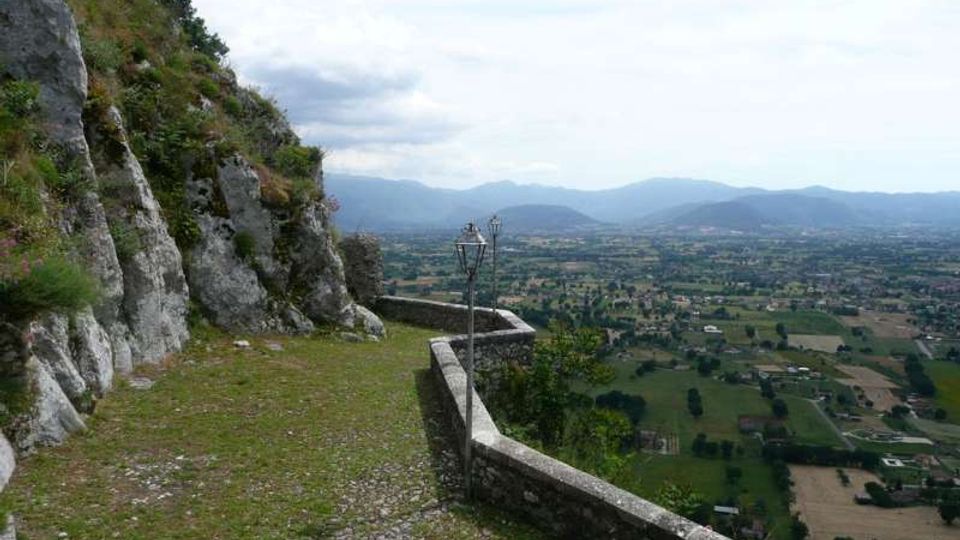 820-03c436efc6dad012a2108cf8100340adjpg