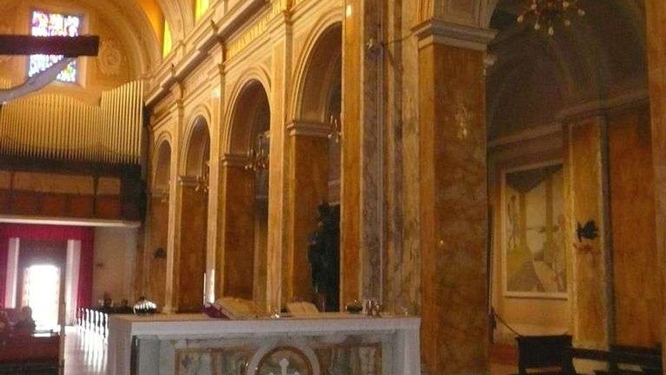 809-4b7ce442d4394935e92652a5d7437a44jpg