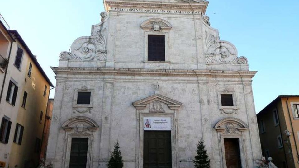 849-f4bf49aafe8badd7e1ff48edfd71353ajpg