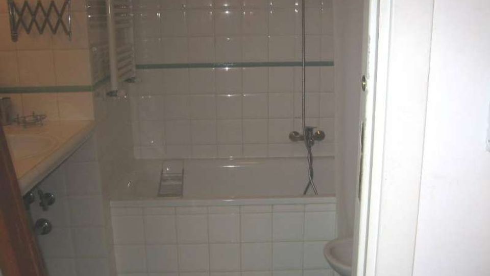 524-0a65baba2b3f7008cbfde41b81ae3609jpg