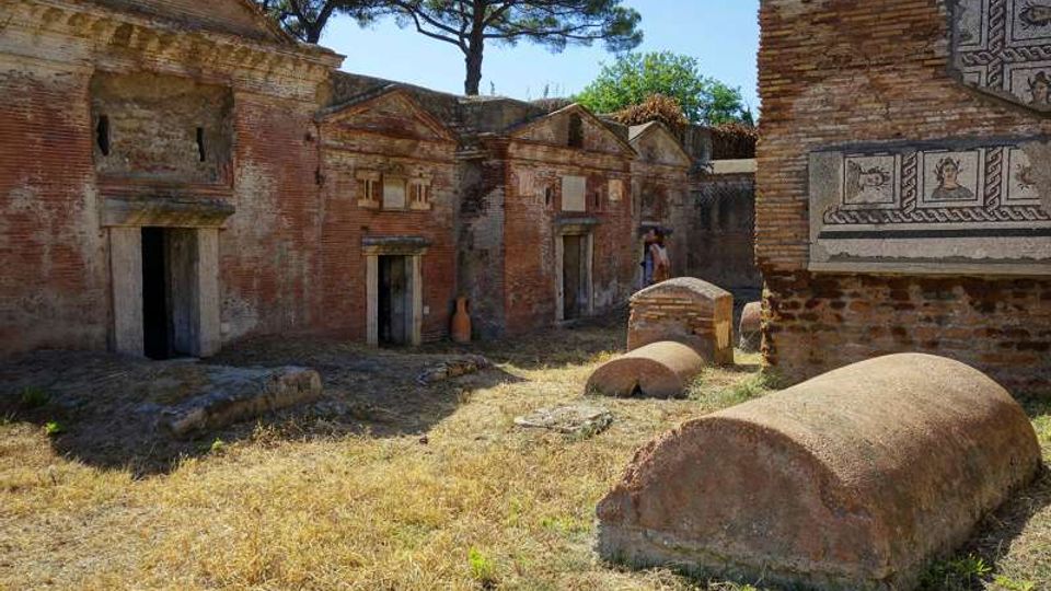 51820-photo-necropoli-di-porto-3-jpgjpg