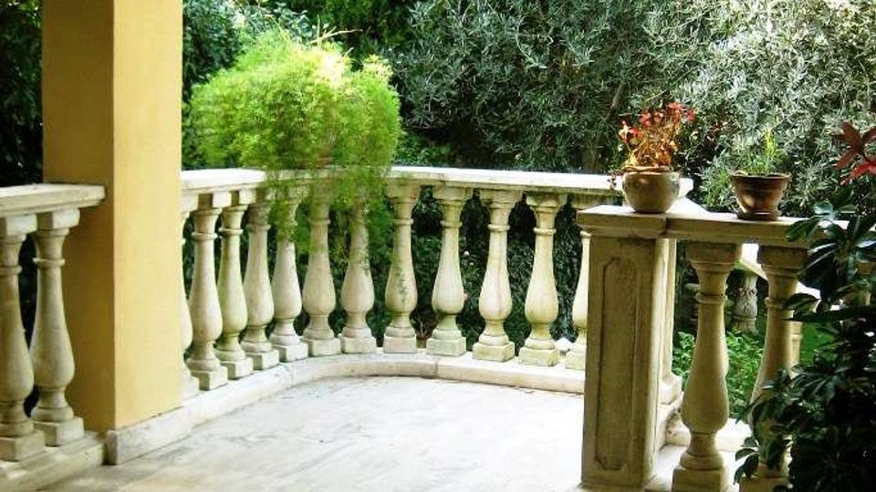 637-ebb317f44c901fb22c0031b2d4a9a528jpg