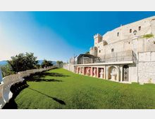 139-bb8e92dd2e645157658c1cb8575ead9djpg