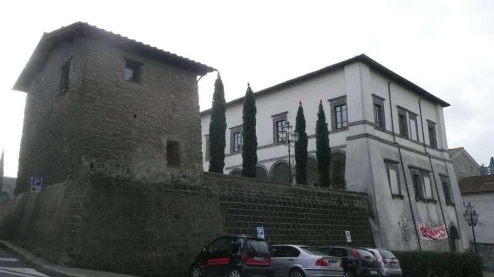 840-5b5bcde877757054af6d7e8f3f54f2c4jpg