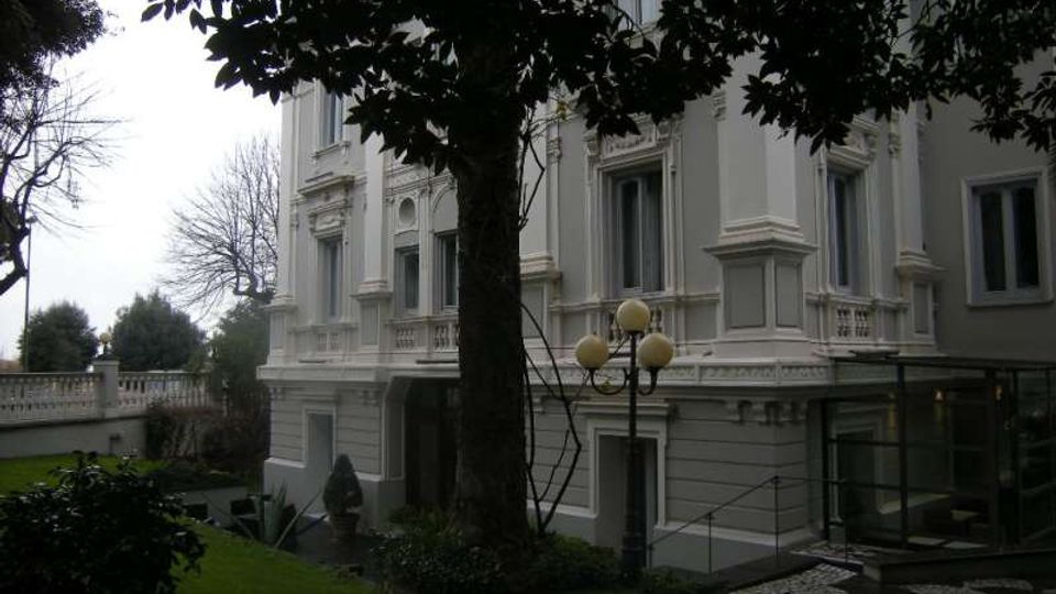 296-ec8a6213cf395cd32ca89aa7792ee96djpg