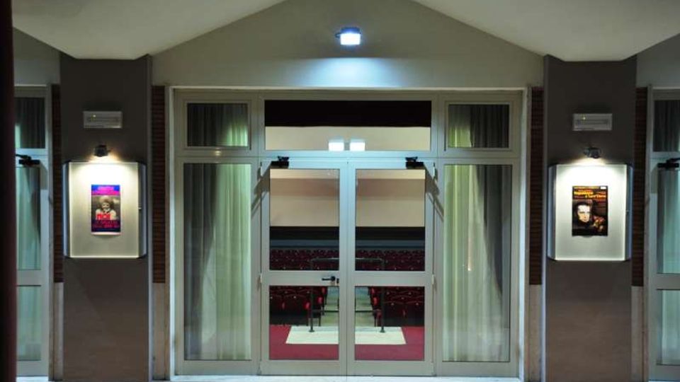 559-b2ba9e50395562db99ed9e73dd511c9ajpg