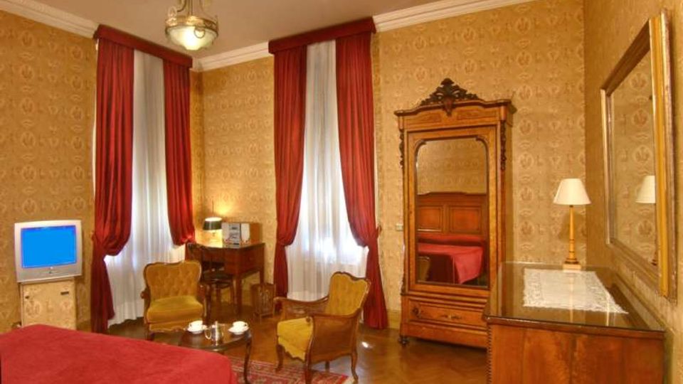 367-f38c918243b47f2b1c0785bb20954e29jpg