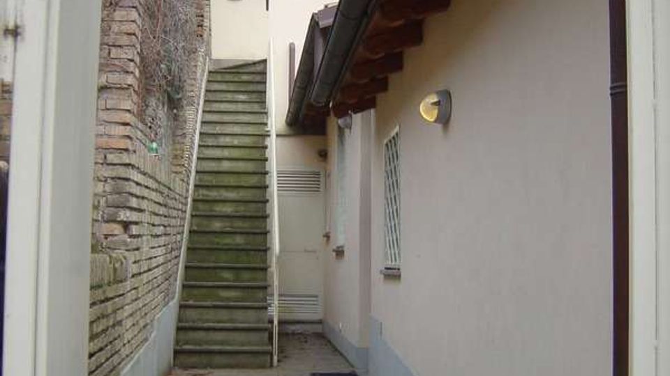 38-bf0079922d92ef2ef6d56addfeb735d9jpg