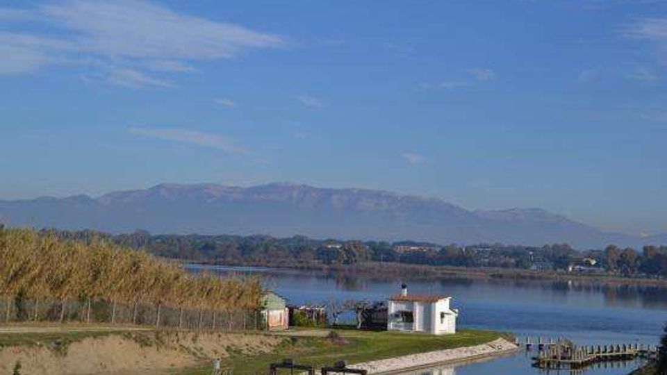 51770-photo-lago-di-caprolace-1-jpgjpg