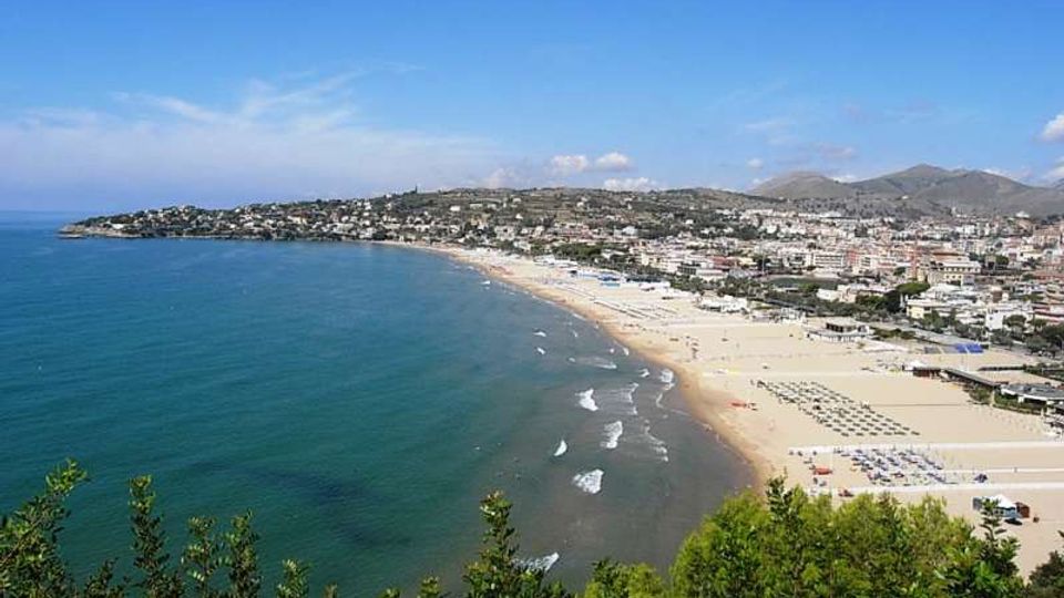 576-d3f32ef4ca8f1f44754cdf7563950e7bjpg