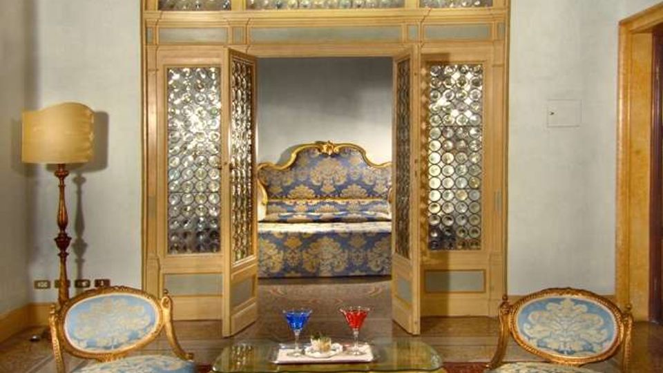 367-afd27a9b3680844954d40302997765fejpg