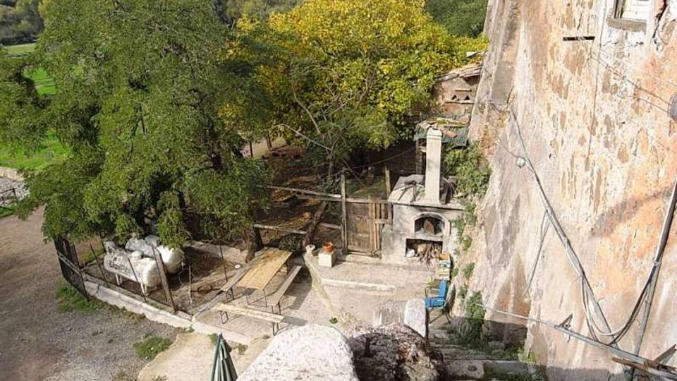 562-b54d2e1947514e1ce281b2574dc1cfe7jpg