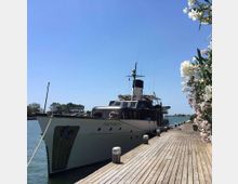 51150-photo-20232904-1480495552008081-3190120581163439713-o-jpgjpg