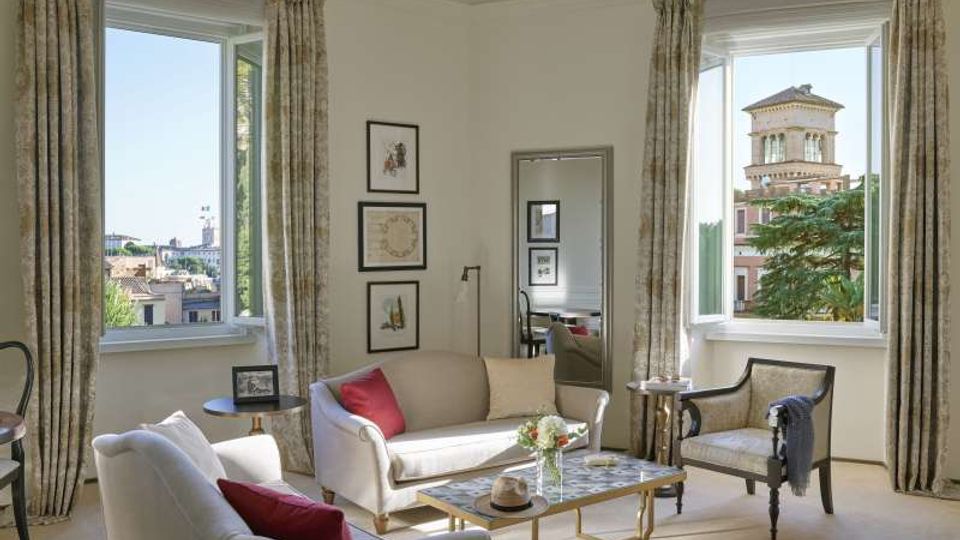 58961-photo-rome-hotel-eden-dolce-vita-suite-living-room-dorchester-collection-jpgjpg
