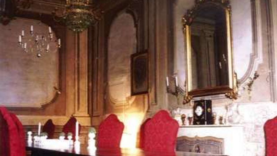 22-aa0c0b586a07c8b127d0a5e8713882b1jpg