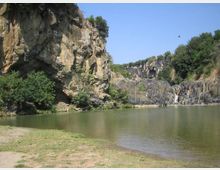 53764-photo-the-name-of-the-rose-lago-pellicone-vulci-vt-1-jpgjpg