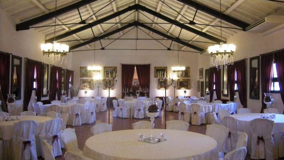 372-5184f866a8ae34b9c642ed8f9b347cfdjpg