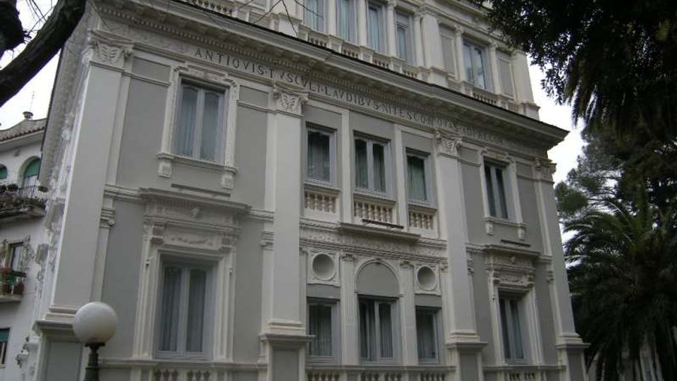 296-3fd405ca8ce125279fcc3894ccf8347djpg