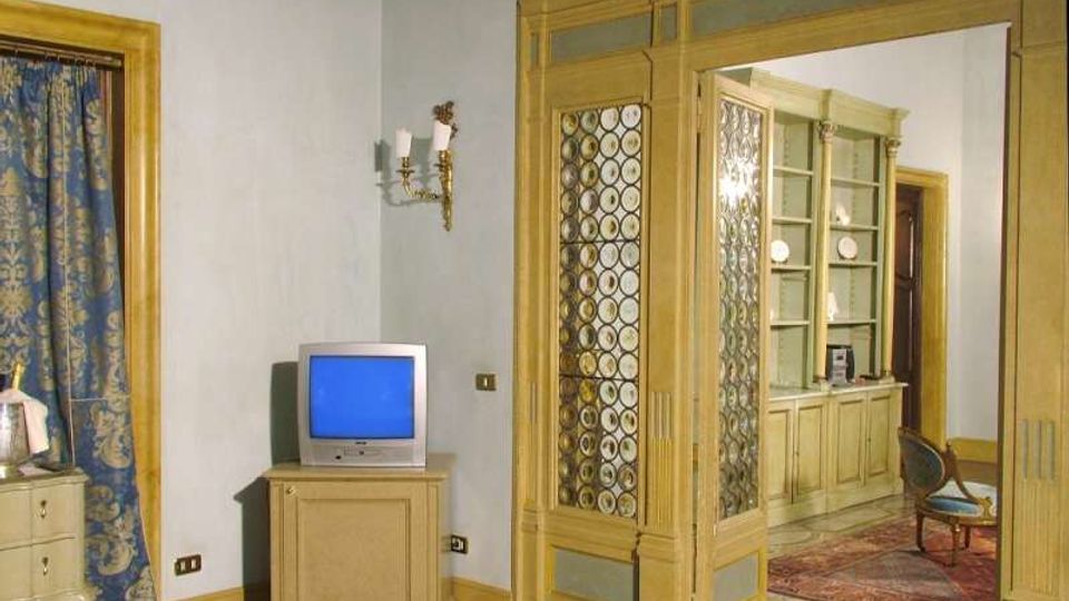 367-0a7c016722f9a8e64fa5db620eb0defcjpg