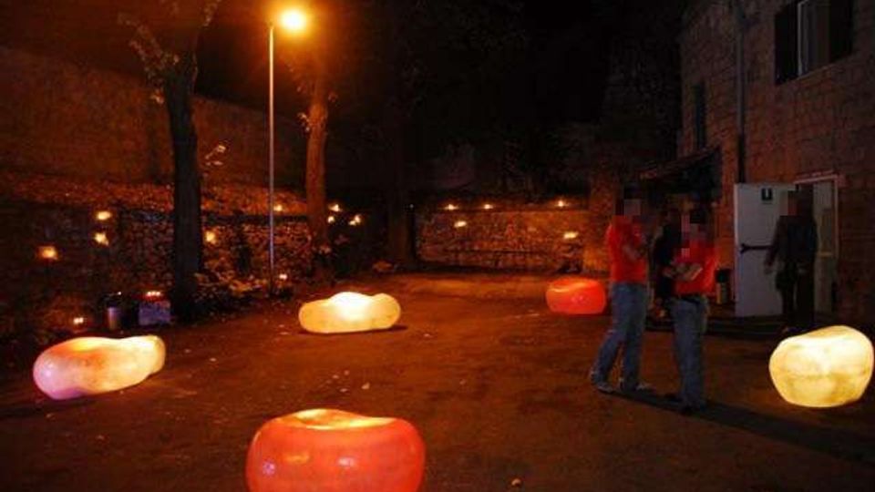 537-d7b504906174a2122aa3a95ab10881eejpg